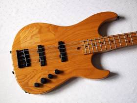 Schecter  American Series ‘Texas’ Jazz Bass